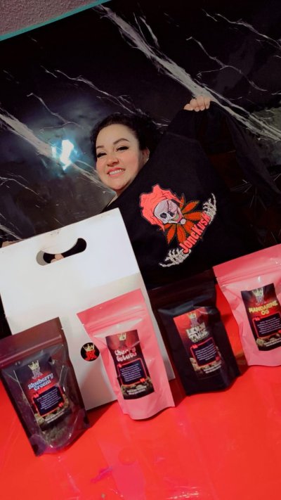 Watch 🍭Bombón🍭's leaked NSFW photo on TwXstars