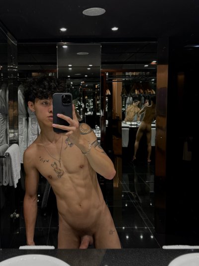 Watch CHENNY ¨̮'s leaked NSFW photo on TwXstars