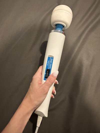 Watch Aaliyah Love🎀's leaked NSFW photo on TwXstars