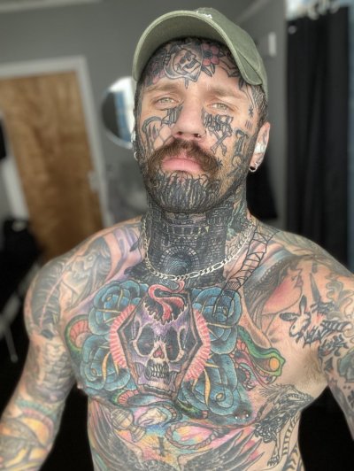 Watch EVERGREEN🌲's leaked NSFW photo on TwXstars