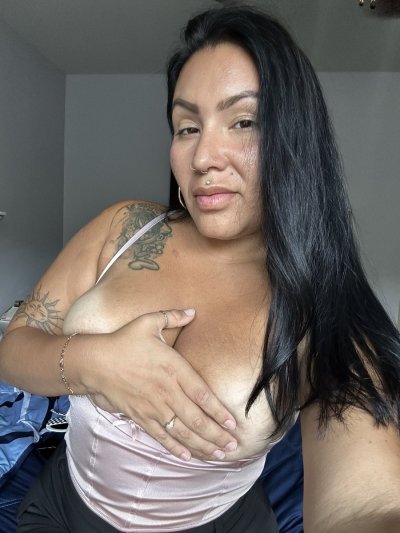 Watch Peachyyy's leaked NSFW photo on TwXstars