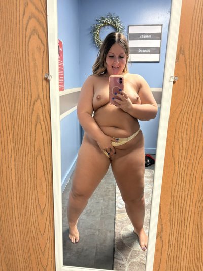 Watch sexybrat🍒's leaked NSFW photo on TwXstars