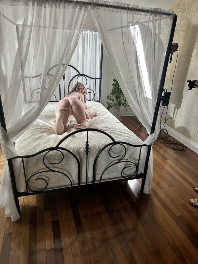 Watch Danny Mountain INC.'s leaked NSFW photo on TwXstars