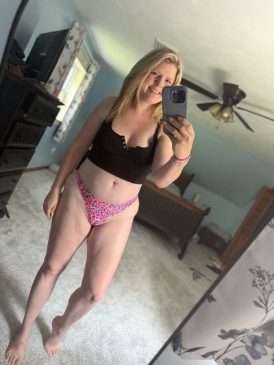 Watch tightpixienurse❤️'s leaked NSFW photo on TwXstars