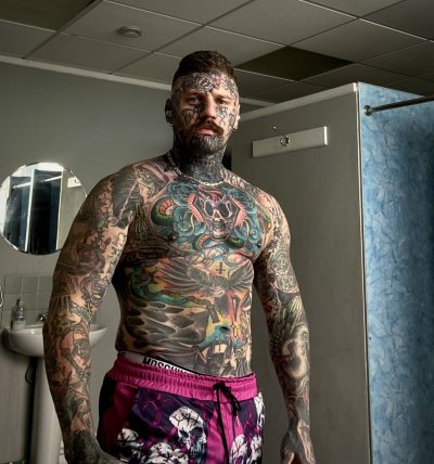 Watch EVERGREEN🌲's leaked NSFW photo on TwXstars