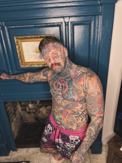 Watch EVERGREEN🌲's leaked NSFW photo on TwXstars