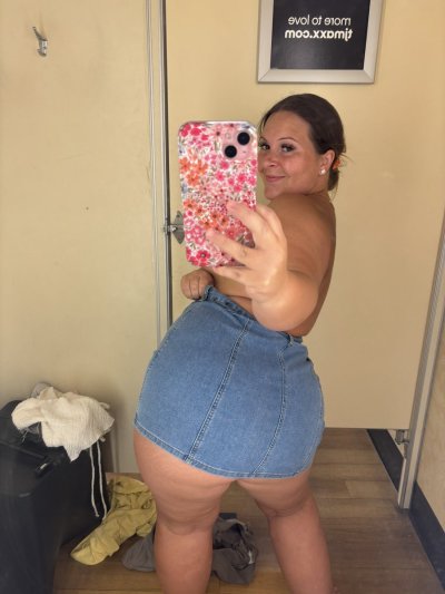 Watch sexybrat🍒's leaked NSFW photo on TwXstars