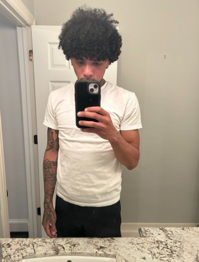 Watch YUNGIN 🔞😈's leaked NSFW photo on TwXstars