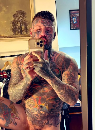 Watch EVERGREEN🌲's leaked NSFW photo on TwXstars