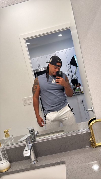 Watch 🇸🇽Burgundy🇻🇮 📍Houson📍's leaked NSFW photo on TwXstars