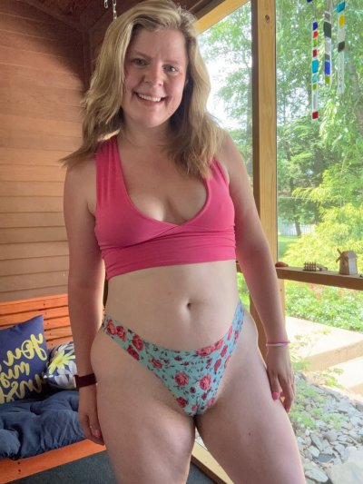 Watch tightpixienurse❤️'s leaked NSFW photo on TwXstars