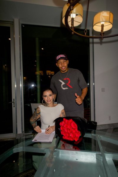 Watch Ricky Johnson's leaked NSFW photo on TwXstars