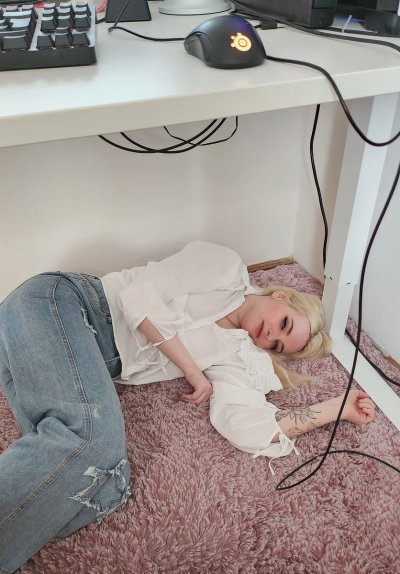 Watch Amber Kawaii's leaked NSFW photo on TwXstars