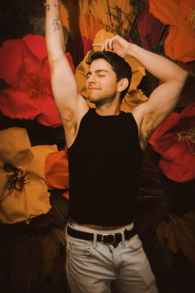 Watch Andres Gudiño CDMX's leaked NSFW photo on TwXstars