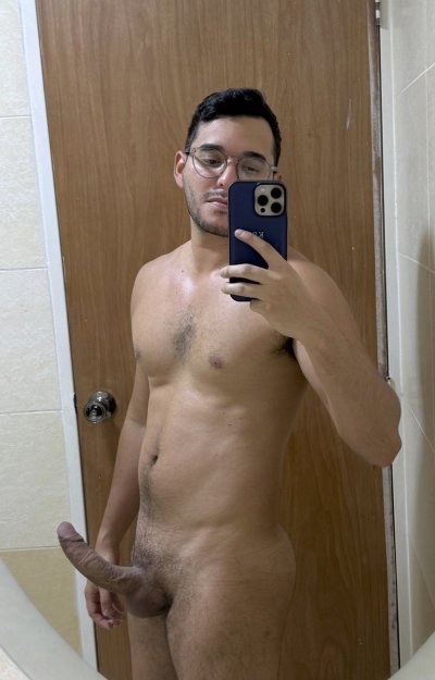 Watch Andrew (50% OFF Only)'s leaked NSFW photo on TwXstars