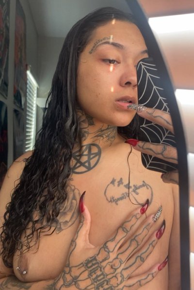 Watch REBELLIOUS🧙🏽‍♀️🔮⚡️🪄's leaked NSFW photo on TwXstars