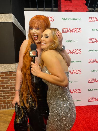 Watch tanyatate's leaked NSFW photo on TwXstars