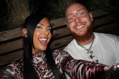 Watch sugarboobs🍩's leaked NSFW photo on TwXstars