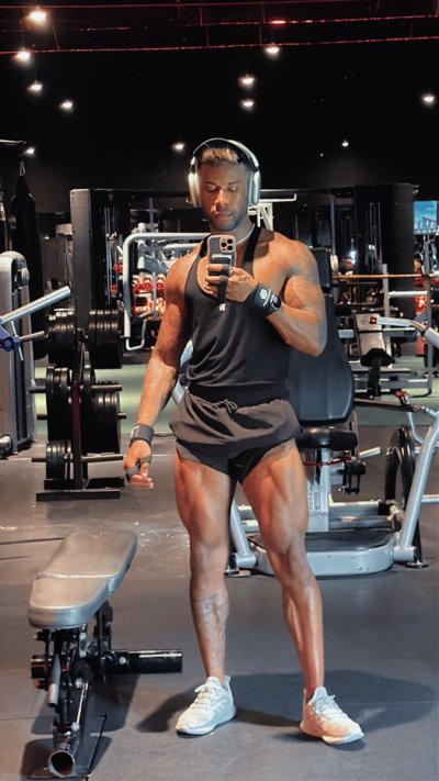 Watch your fave kuya 🇵🇭's leaked NSFW photo on TwXstars