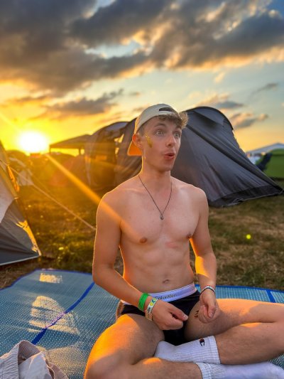 Watch TheJanAndOnly 🥵's leaked NSFW photo on TwXstars