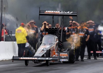 Watch Tony Stewart's leaked NSFW photo on TwXstars