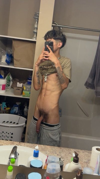 Watch ℑ𝔰𝔯𝔞𝔢𝔩 𝔗𝔞𝔭𝔦𝔞's leaked NSFW photo on TwXstars