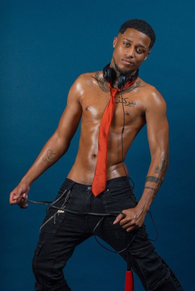 Watch Munji's leaked NSFW photo on TwXstars