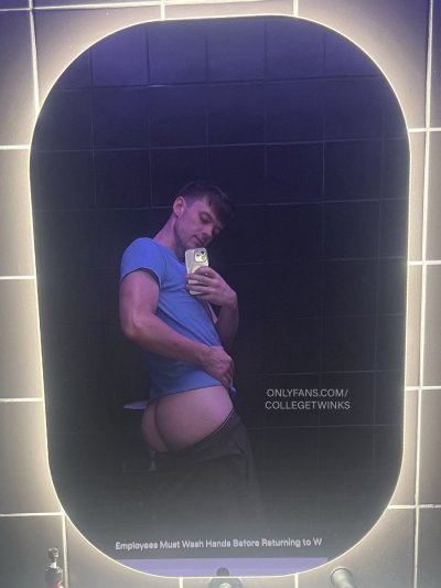 Watch Paul and Dean's leaked NSFW photo on TwXstars