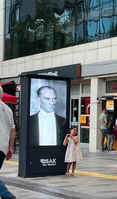 Watch bambi's leaked NSFW photo on TwXstars