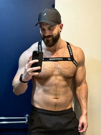 Watch Dave Marshall 18+'s leaked NSFW photo on TwXstars