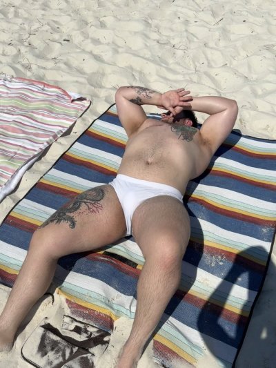 Watch Master Goonway's leaked NSFW photo on TwXstars