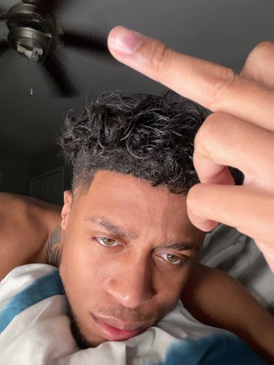 Watch Munji's leaked NSFW photo on TwXstars