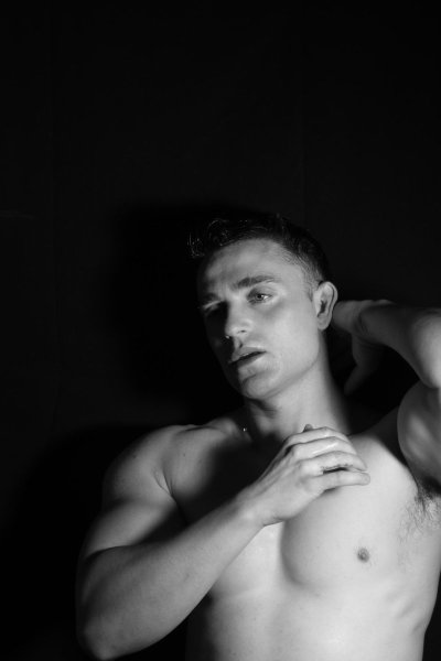 Watch Rich Harring | PARIS 1st-5th October's leaked NSFW photo on TwXstars